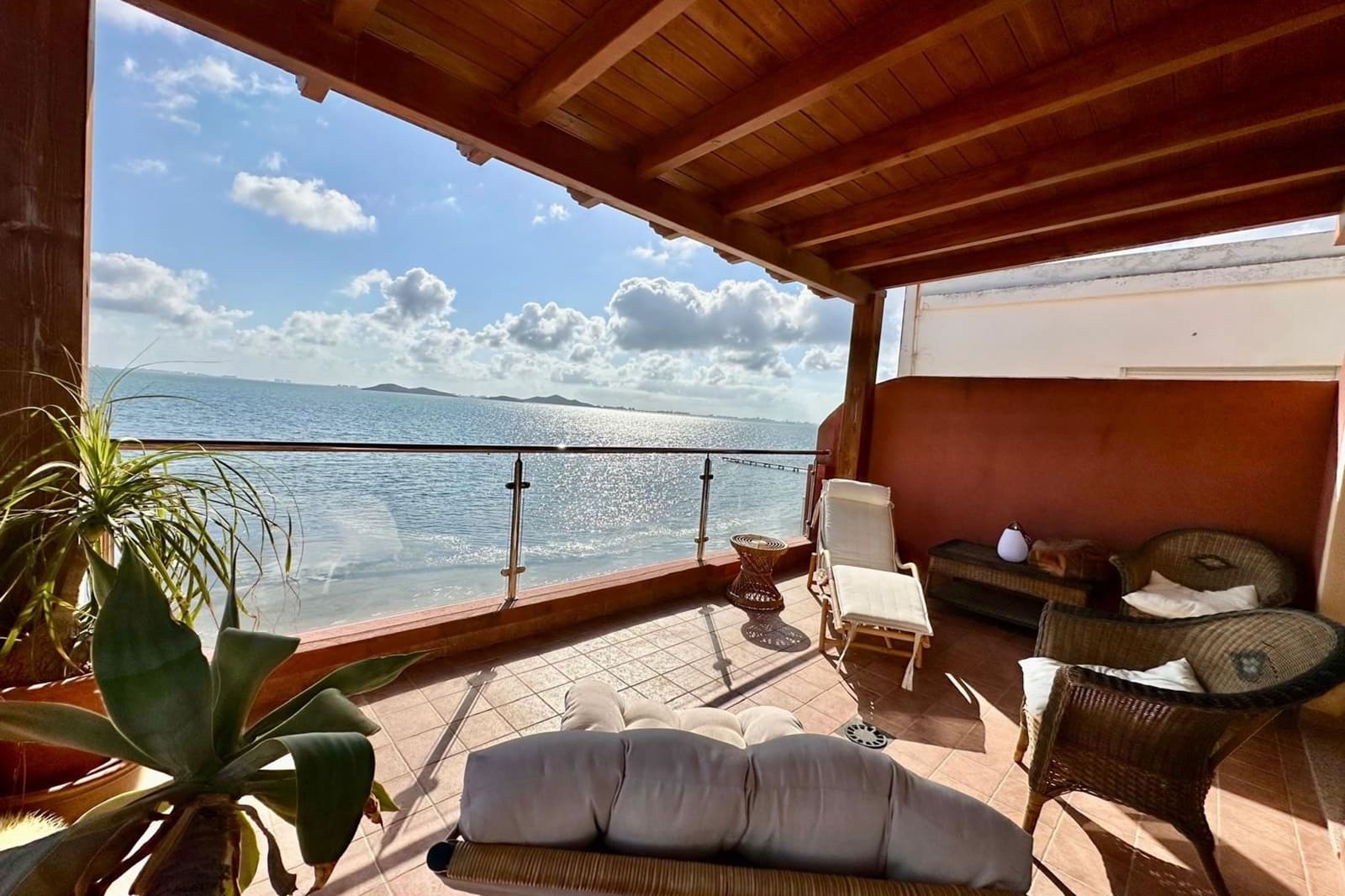 4 soveværelse Byhus til salg i Los Urrutias med swimmingpool - € 349.000 (Ref: 10004763)