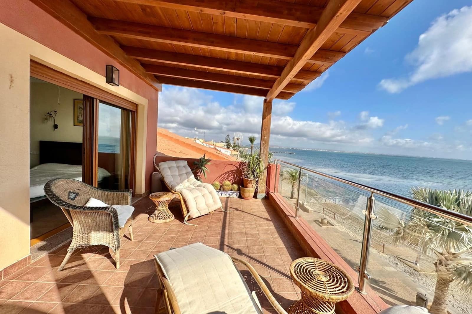 4 soveværelse Byhus til salg i Los Urrutias med swimmingpool - € 349.000 (Ref: 10004763)