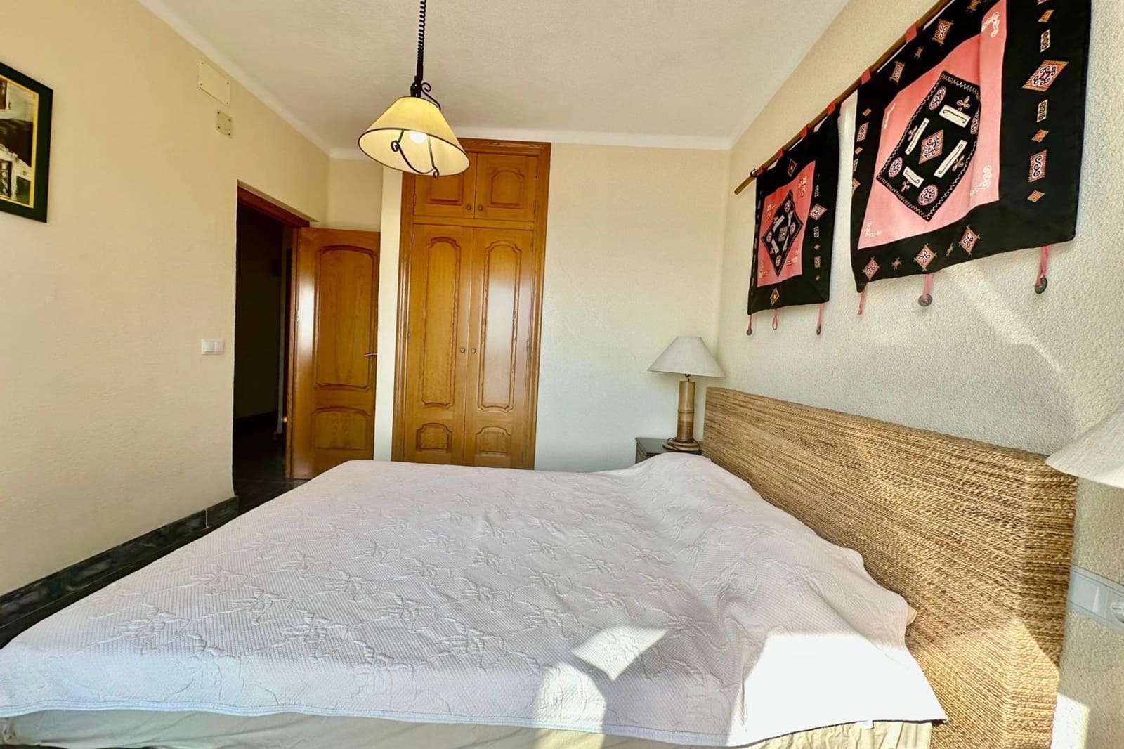 4 soveværelse Byhus til salg i Los Urrutias med swimmingpool - € 349.000 (Ref: 10004763)