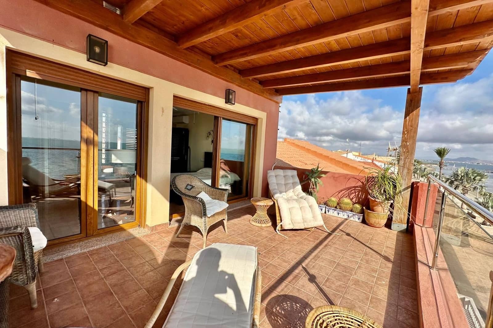 4 soveværelse Byhus til salg i Los Urrutias med swimmingpool - € 349.000 (Ref: 10004763)