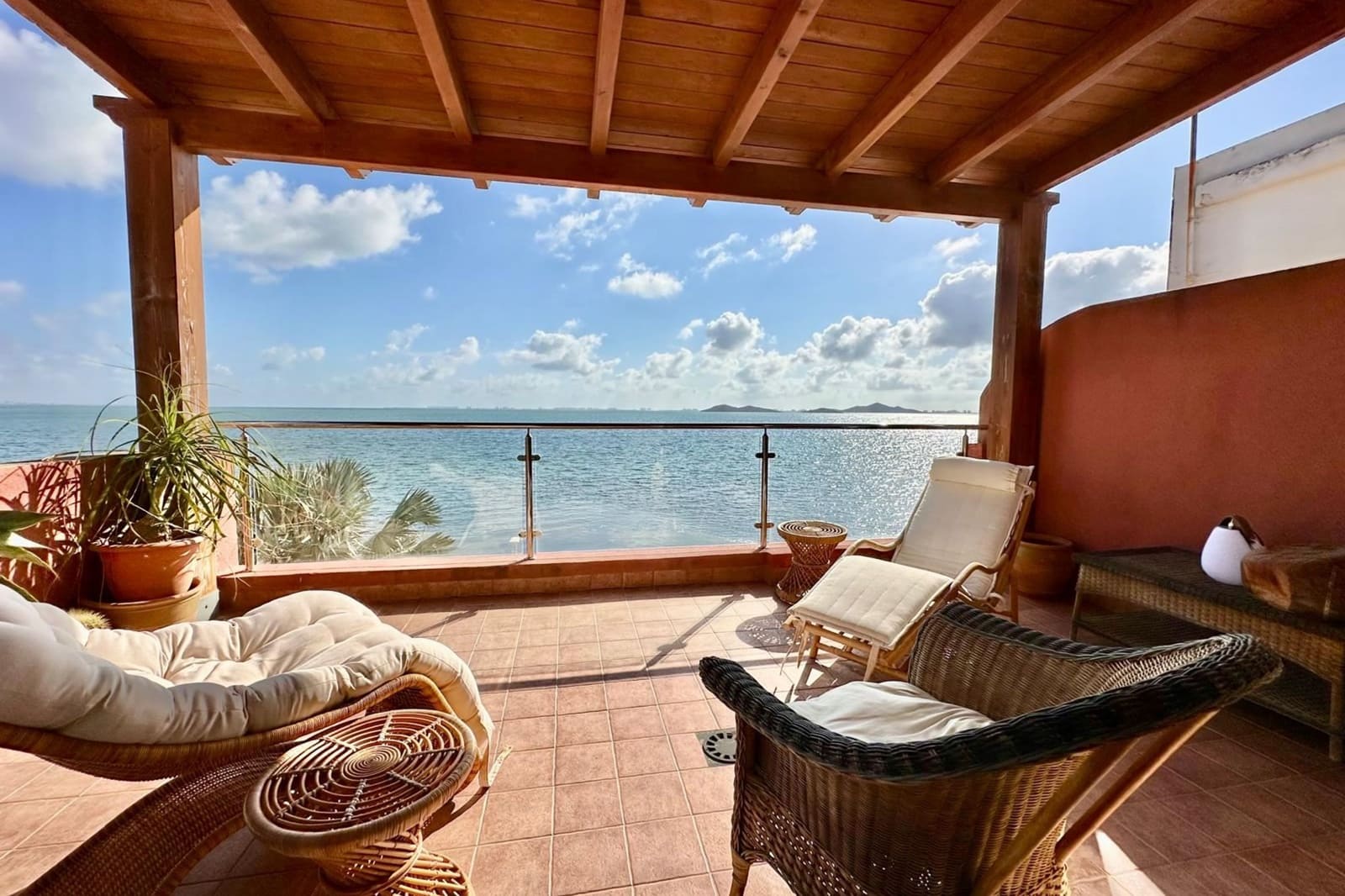 4 soveværelse Byhus til salg i Los Urrutias med swimmingpool - € 349.000 (Ref: 10004763)