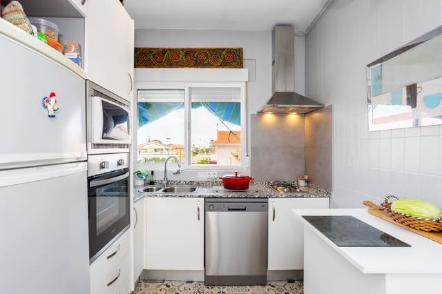 2 soveværelse Villa til salg i El Carmoli, Cartagena - € 109.900 (Ref: 10008053)