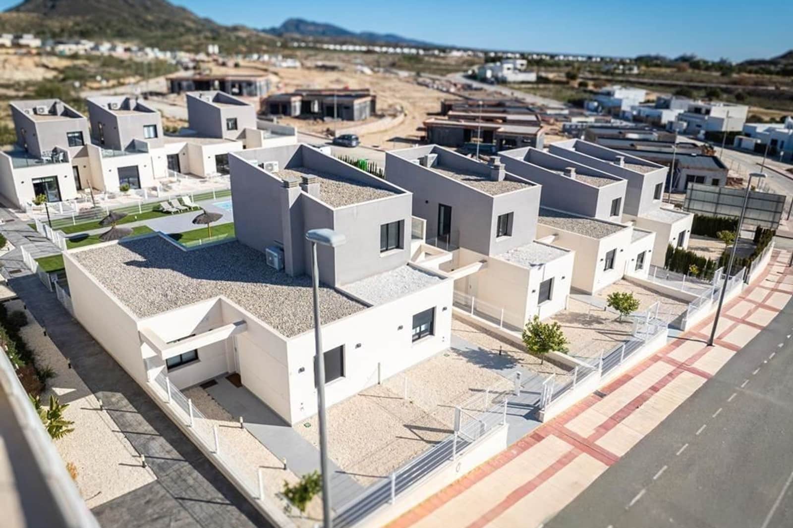 2 soverom Hus til salgs i Banos y Mendigo med svømmebasseng - € 250 000 (Ref: 10042170)