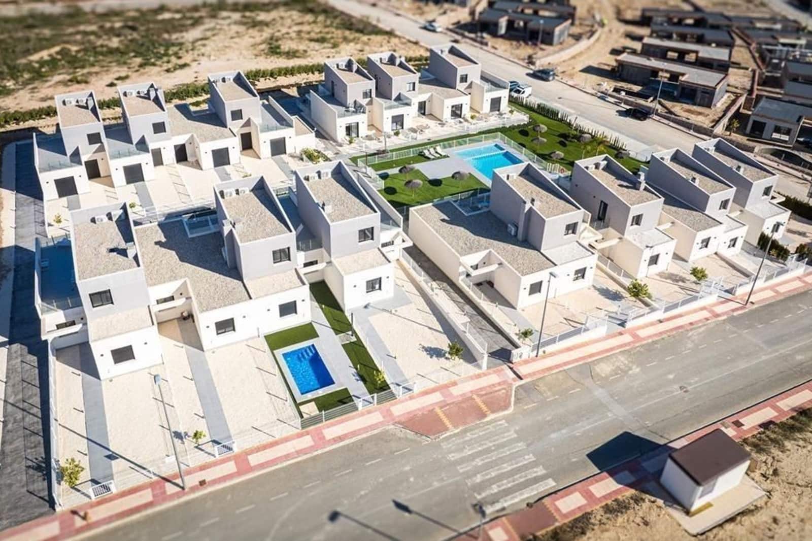 2 soverom Hus til salgs i Banos y Mendigo med svømmebasseng - € 250 000 (Ref: 10042170)