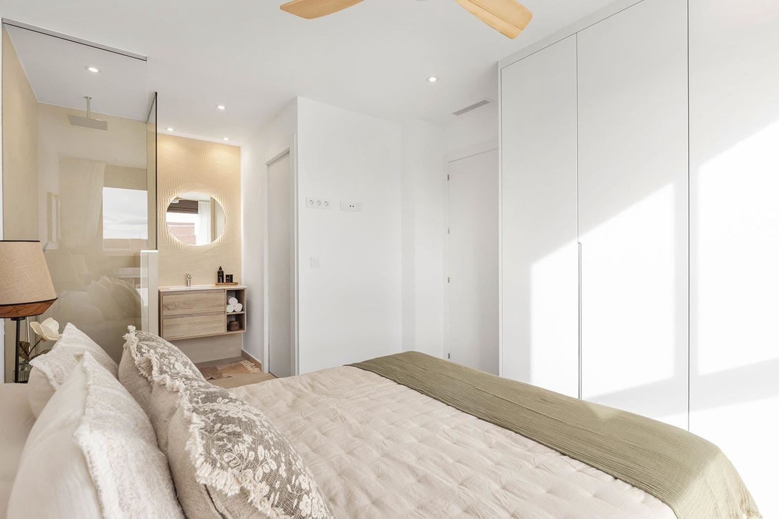 3 slaapkamer Appartement te koop in Los Alcazares met zwembad - € 389.900 (Ref: 10048422)