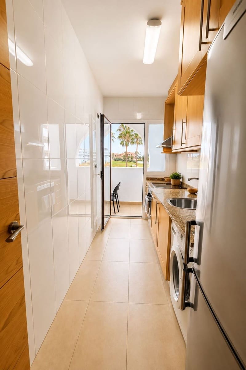 2 soveværelse Lejlighed til salg i Los Alcazares med swimmingpool - € 219.000 (Ref: 10098742)