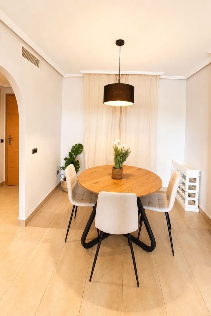 2 soveværelse Lejlighed til salg i Los Alcazares med swimmingpool - € 219.000 (Ref: 10098742)