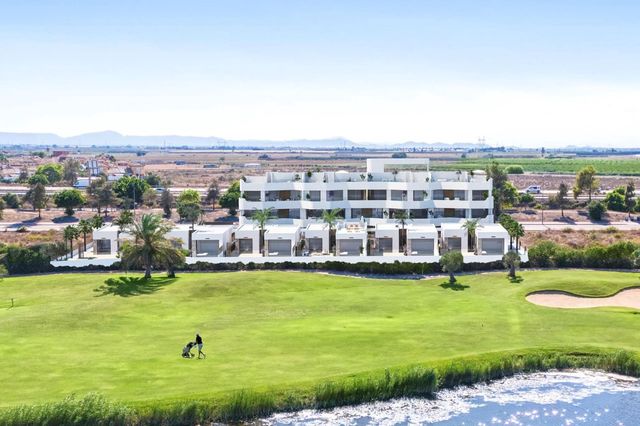 Apartamento de 2 habitaciones en Las Lomas de Rame - Bahía Bella, Los Alcázares en venta con piscina garaje - 275.000 € (Ref: 10118218)