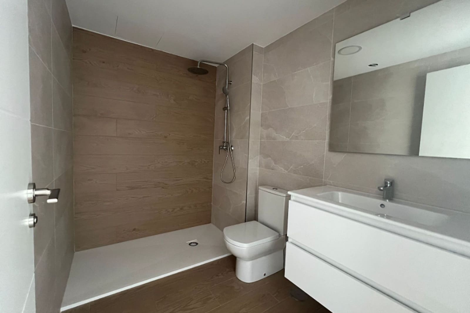 3 sypialnia Apartament na sprzedaż w Portman z basenem garażem - 220 500 € (Ref: 10125273)