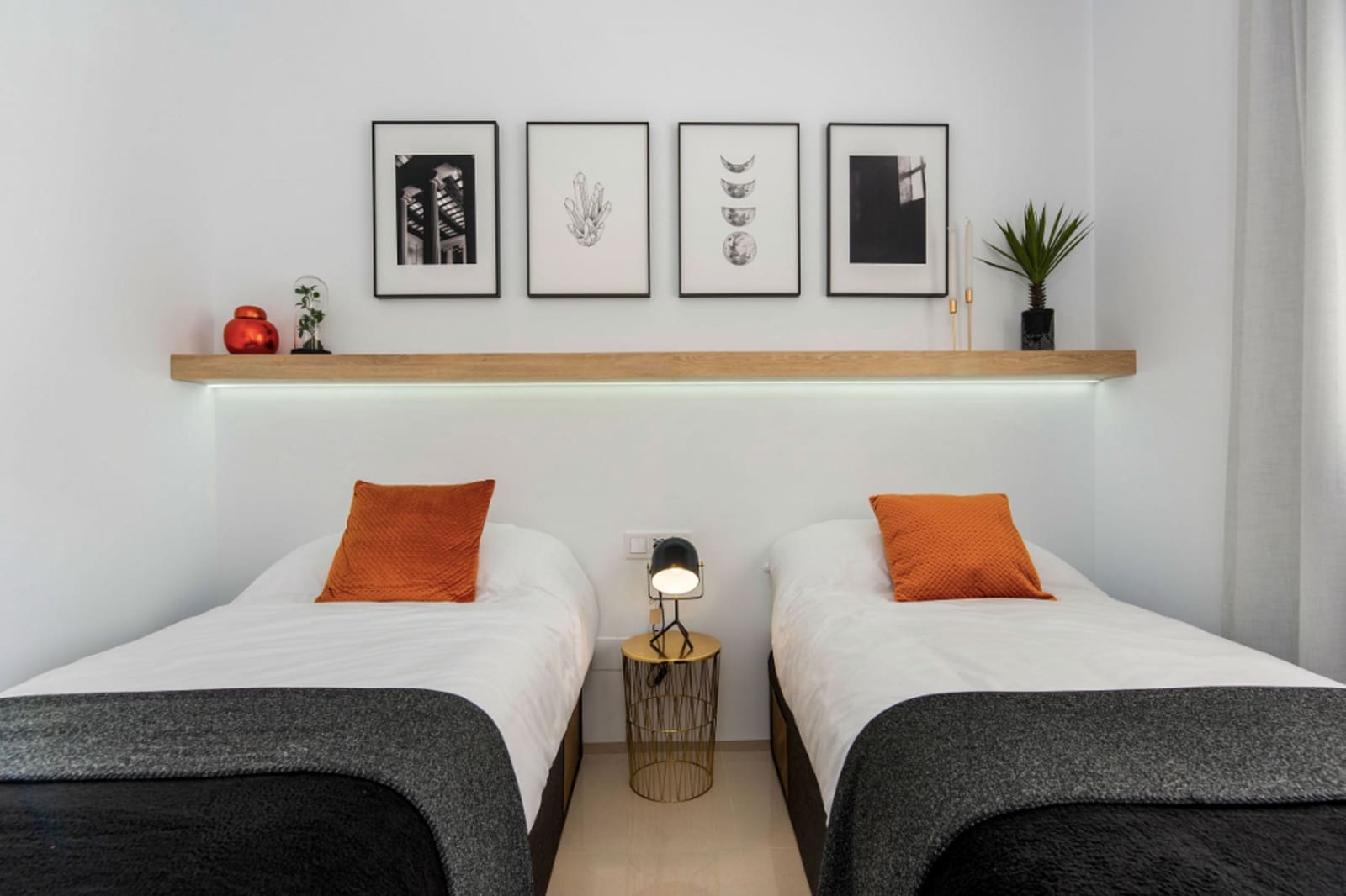 3 slaapkamer Villa te koop in Los Alcazares met zwembad - € 544.841 (Ref: 8406213)