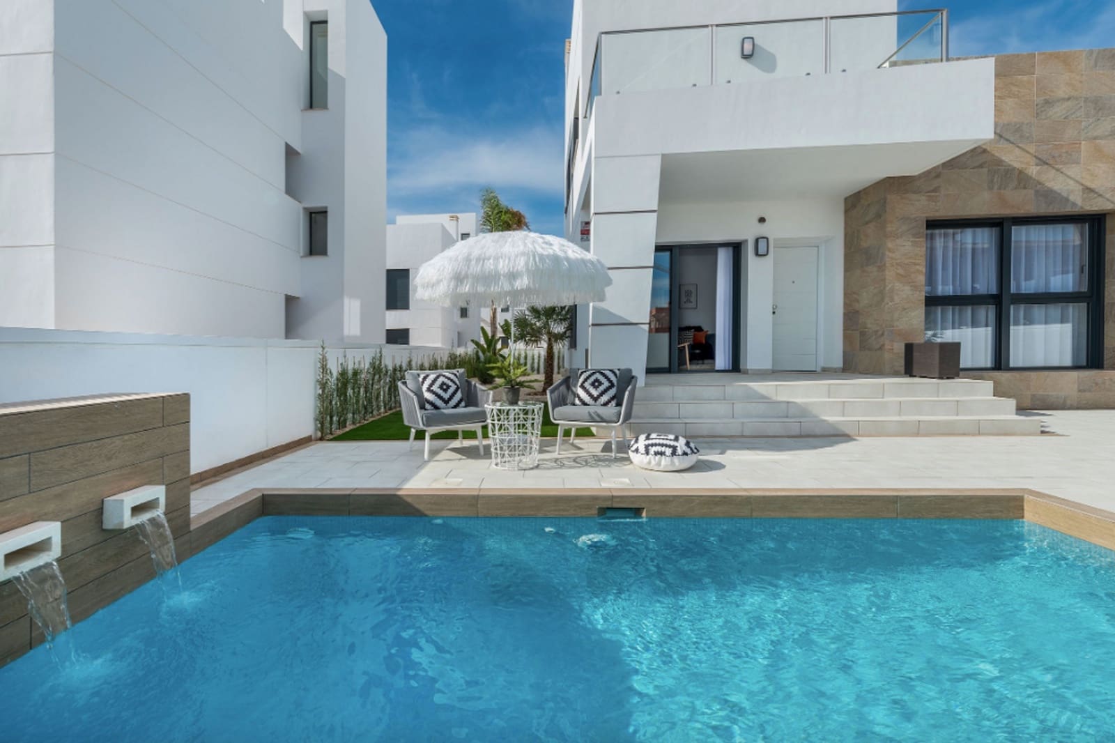 3 slaapkamer Villa te koop in Los Alcazares met zwembad - € 544.841 (Ref: 8406213)