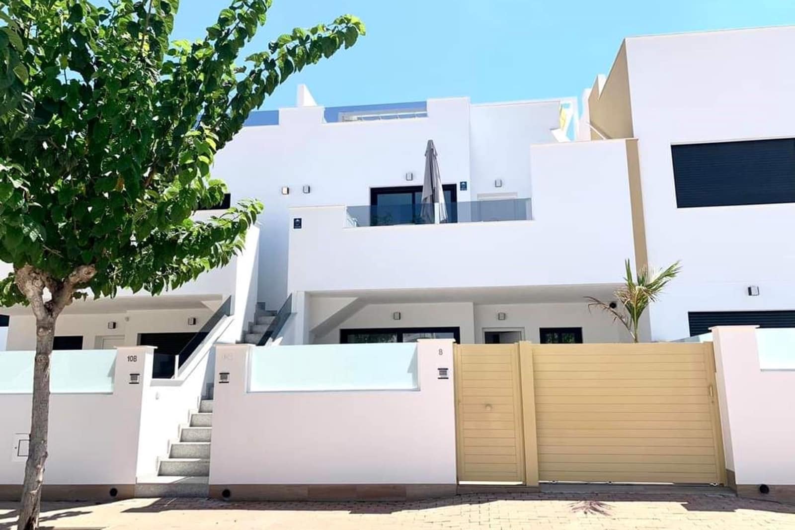 Apartamento de 3 habitaciones en San Pedro del Pinatar en venta con piscina - 250.000 € (Ref: 8512555)