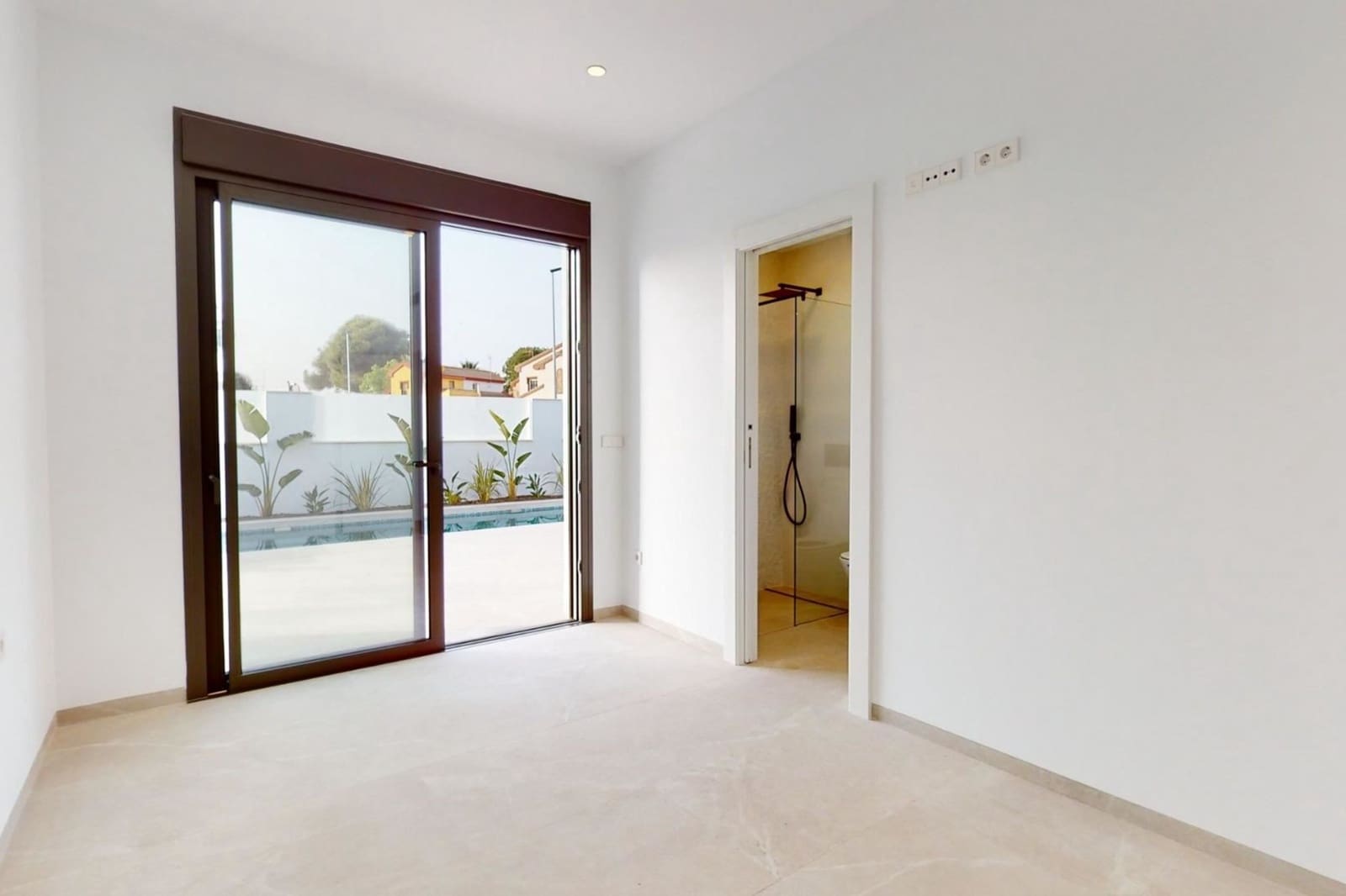 3 bedroom Villa for sale in Los Alcazares with pool - € 689,900 (Ref: 8707116)