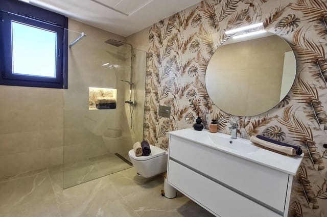 3 bedroom Villa for sale in San Pedro del Pinatar ciudad, San Pedro del Pinatar with pool - € 384,900 (Ref: 8920416)