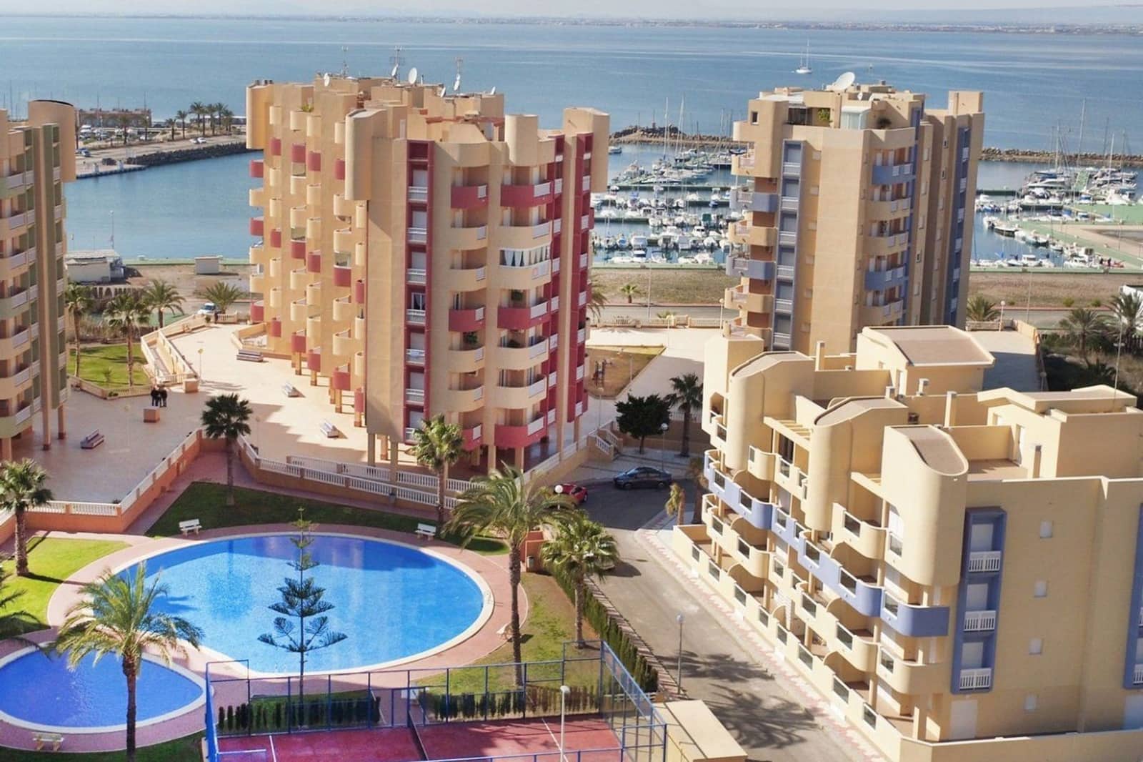2 sovrum Lägenhet till salu i La Manga del Mar Menor med pool - 213 259 € (Ref: 8925115)