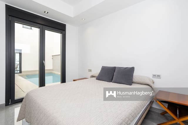 3 bedroom Townhouse for sale in San Pedro del Pinatar ciudad, San Pedro del Pinatar with pool - € 425,000 (Ref: 8993521)