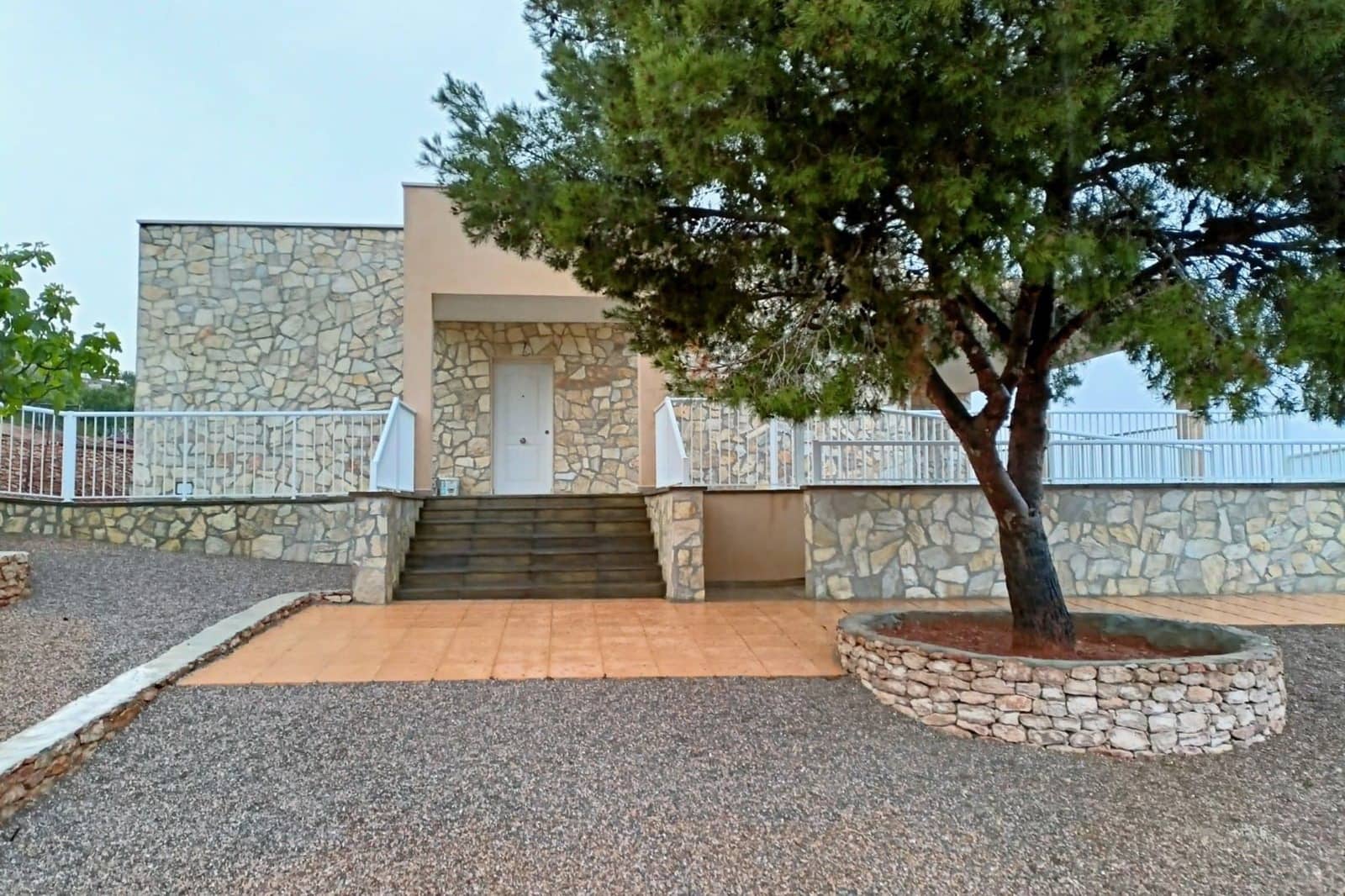 4 soveværelse Villa til salg i La Aljorra med swimmingpool - € 500.000 (Ref: 8996296)