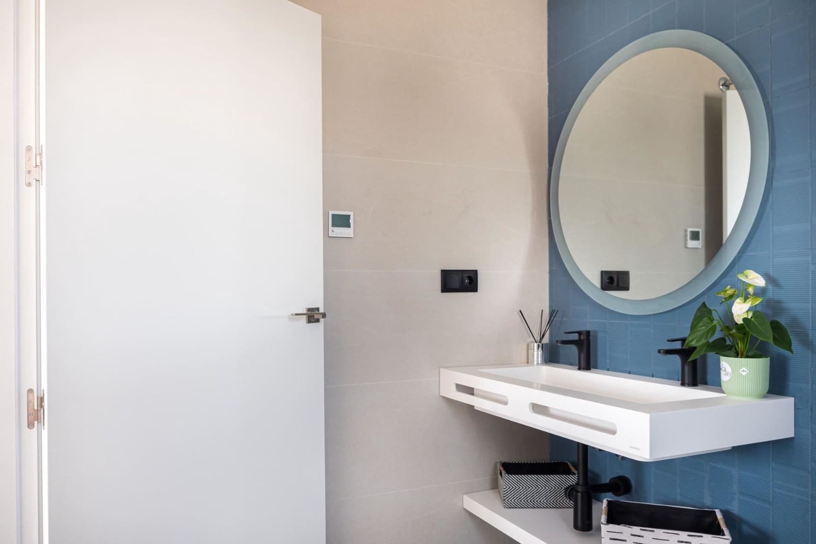 3 bedroom Villa for sale in San Pedro del Pinatar with pool - € 465,000 (Ref: 8997329)