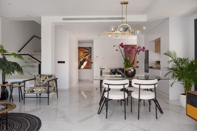 3 bedroom Villa for sale in San Pedro del Pinatar ciudad, San Pedro del Pinatar with pool - € 465,000 (Ref: 8997329)