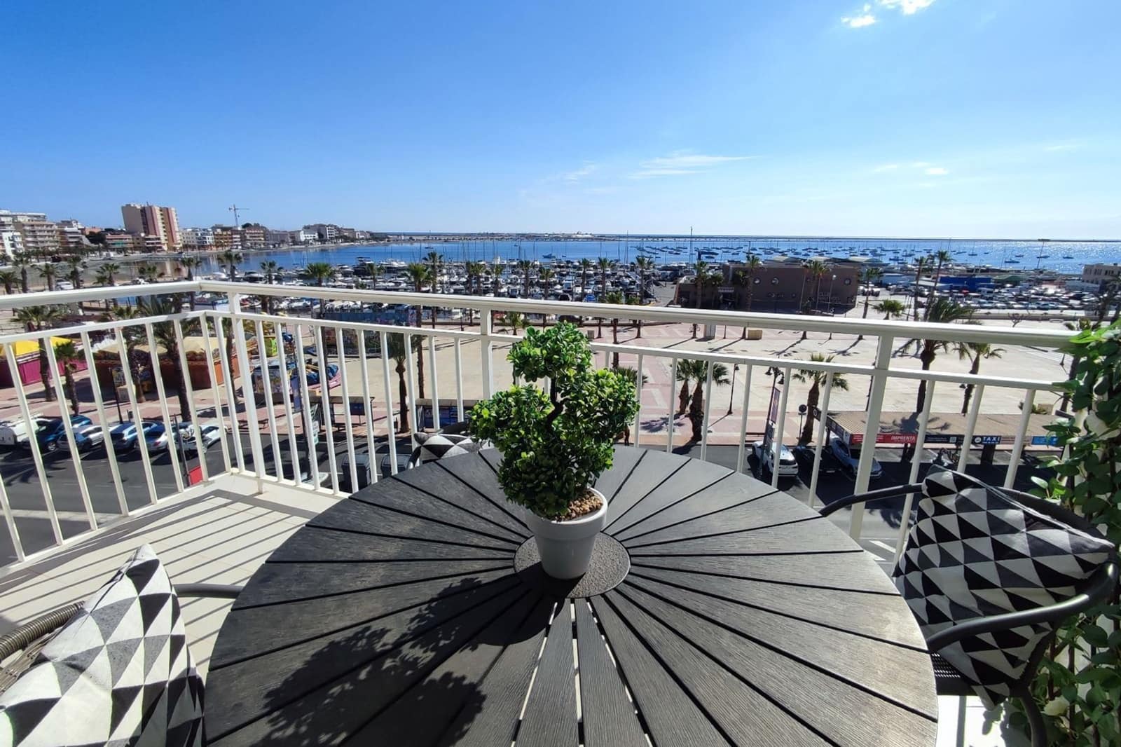 3 soveværelse Lejlighed til salg i Los Cuarteros - € 274.950 (Ref: 9097564)