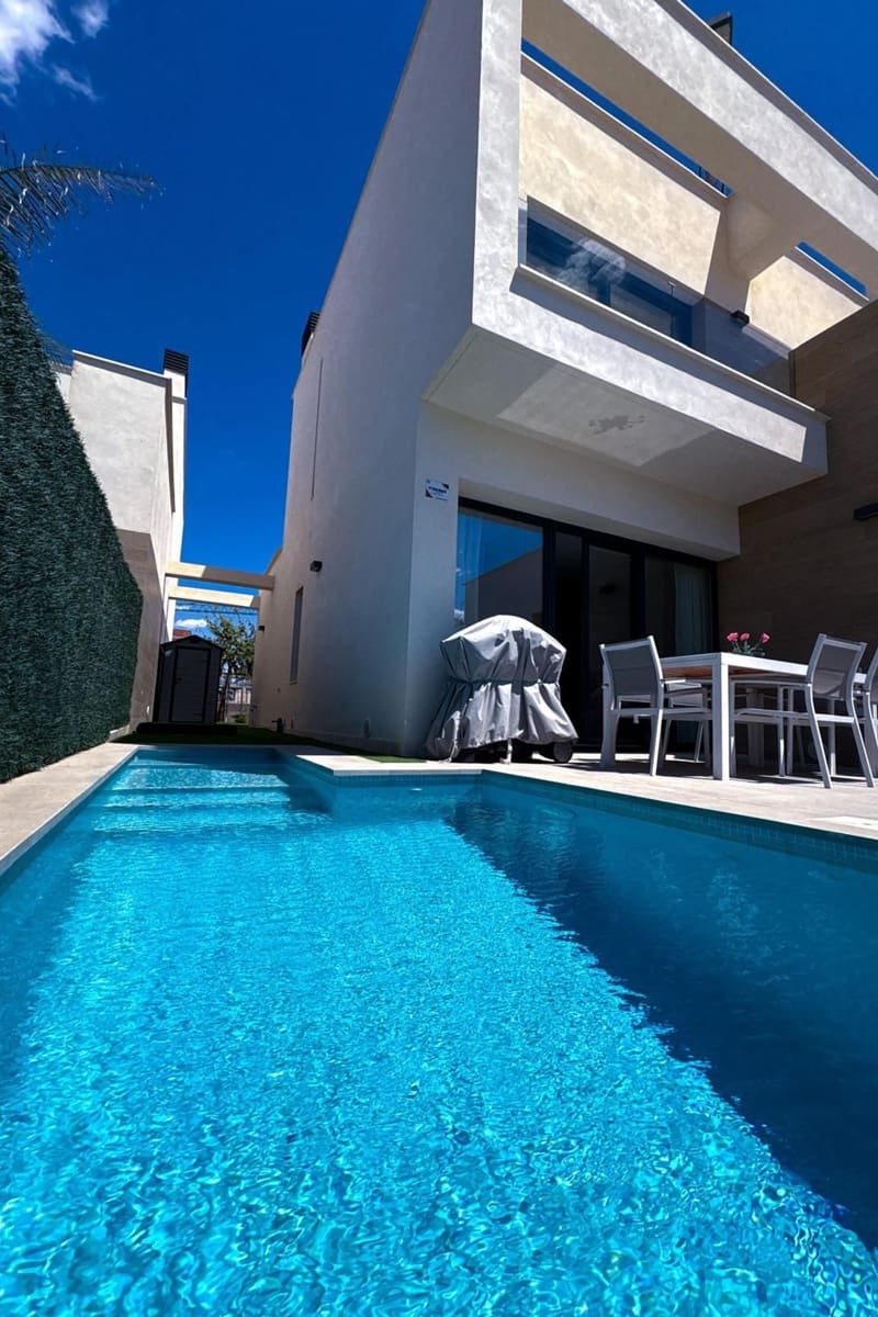 3 bedroom Villa for sale in Torre-Pacheco with pool - € 530,000 (Ref: 9100224)