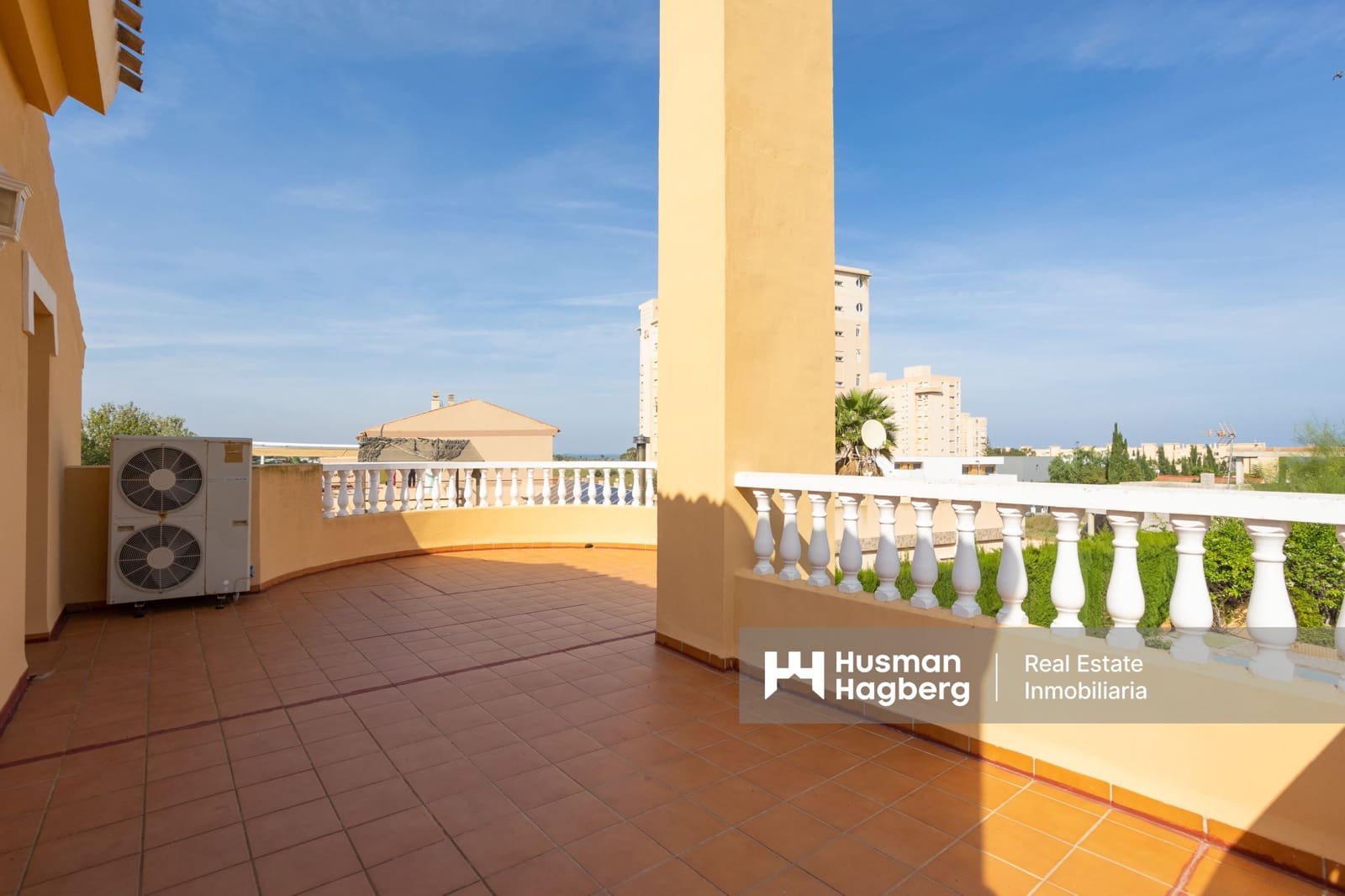 3 sovrum Villa till salu i Playa Honda med pool - 499 950 € (Ref: 9246053)