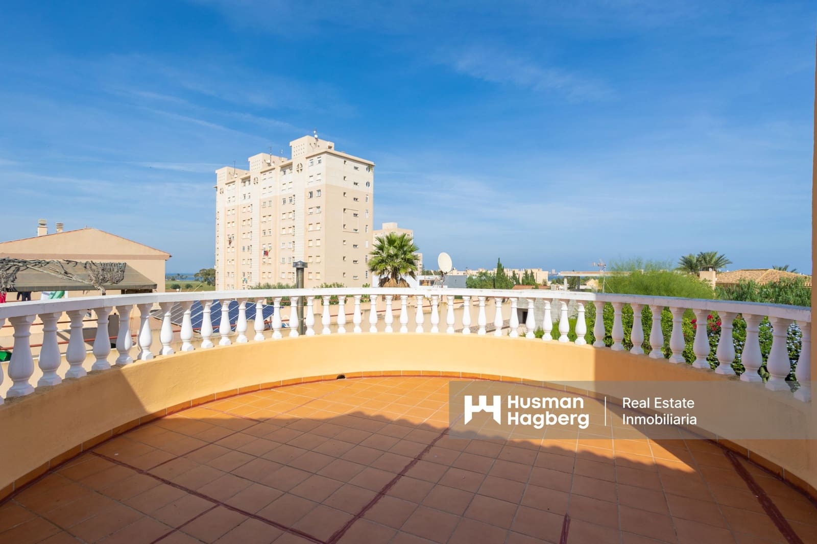 3 sovrum Villa till salu i Playa Honda med pool - 499 950 € (Ref: 9246053)