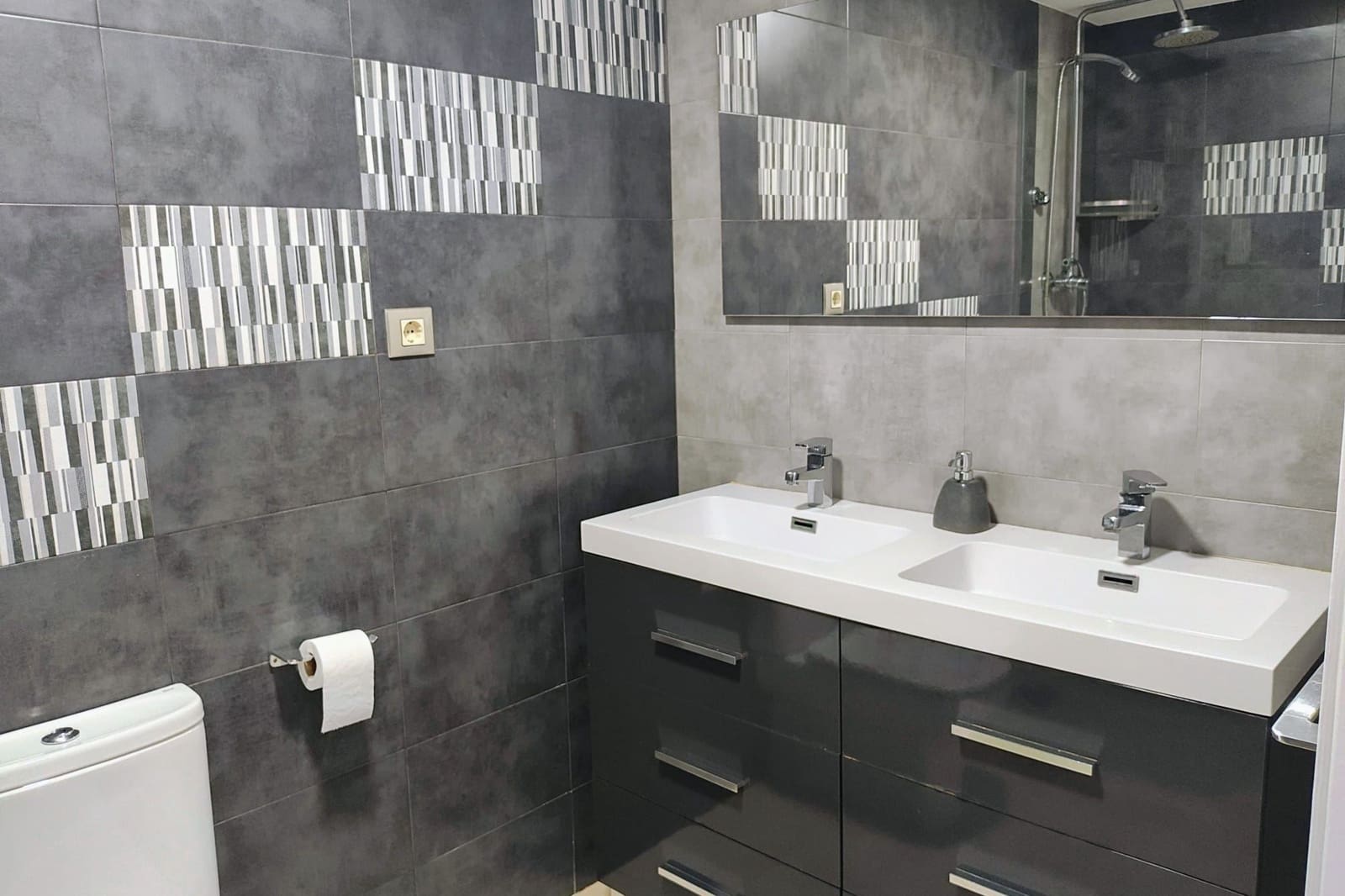 2 sovrum Lägenhet till salu i Lo Pagan med pool - 159 900 € (Ref: 9386462)