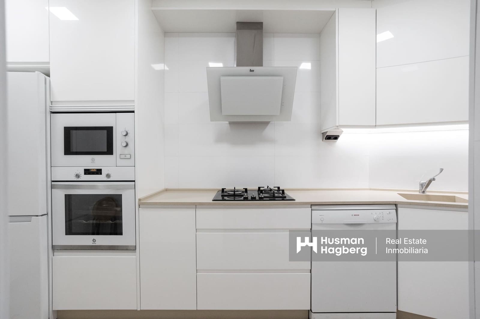 2 sovrum Lägenhet till salu i Lo Pagan med pool - 154 900 € (Ref: 9386462)