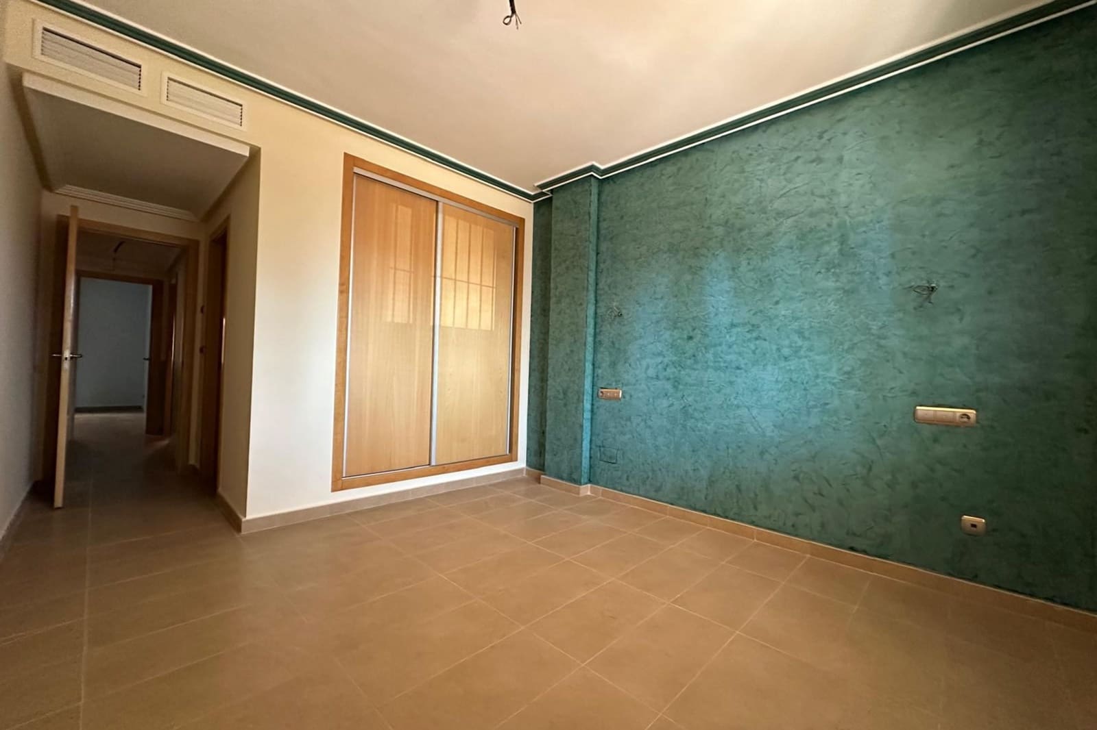 4 soveværelse Lejlighed til salg i Los Alcazares - € 190.000 (Ref: 9401959)