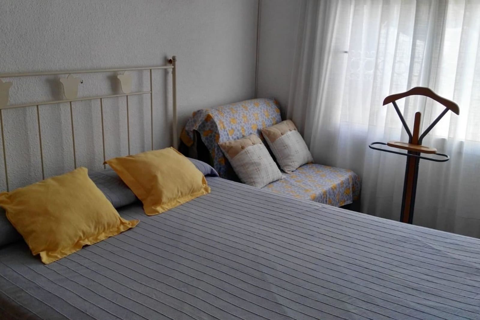 Villa for sale in Los Alcazares - € 290,000 (Ref: 9419475)