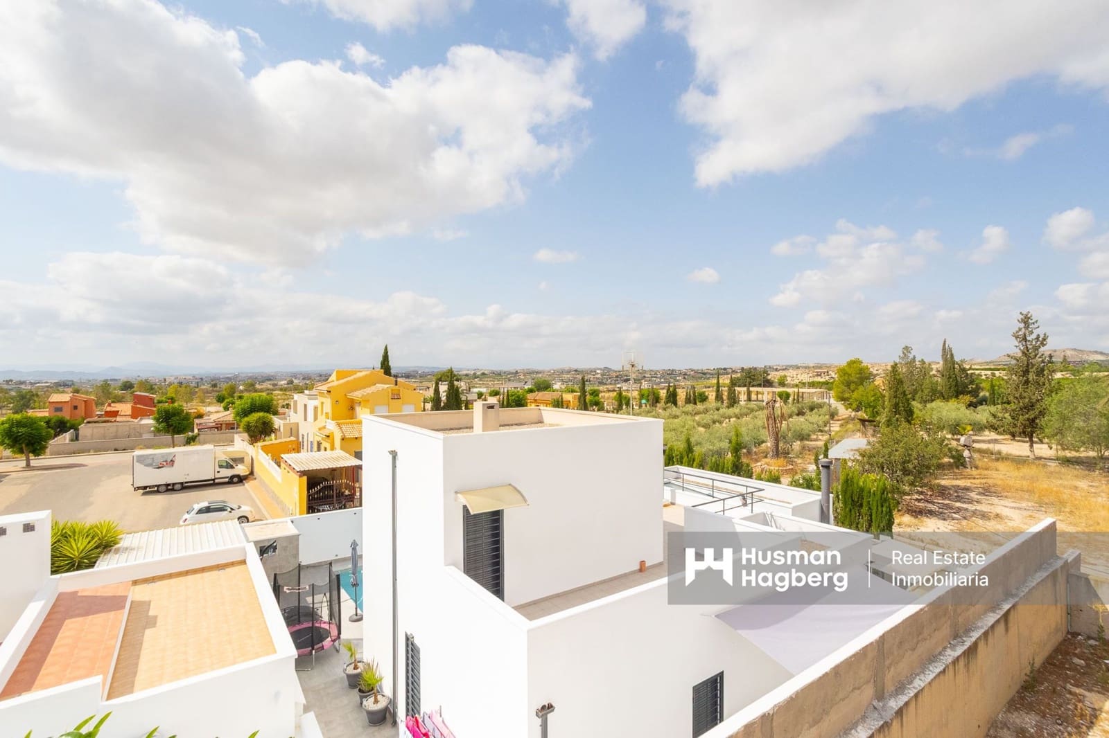 3 bedroom Villa for sale in Fortuna with pool - € 285,000 (Ref: 9419479)