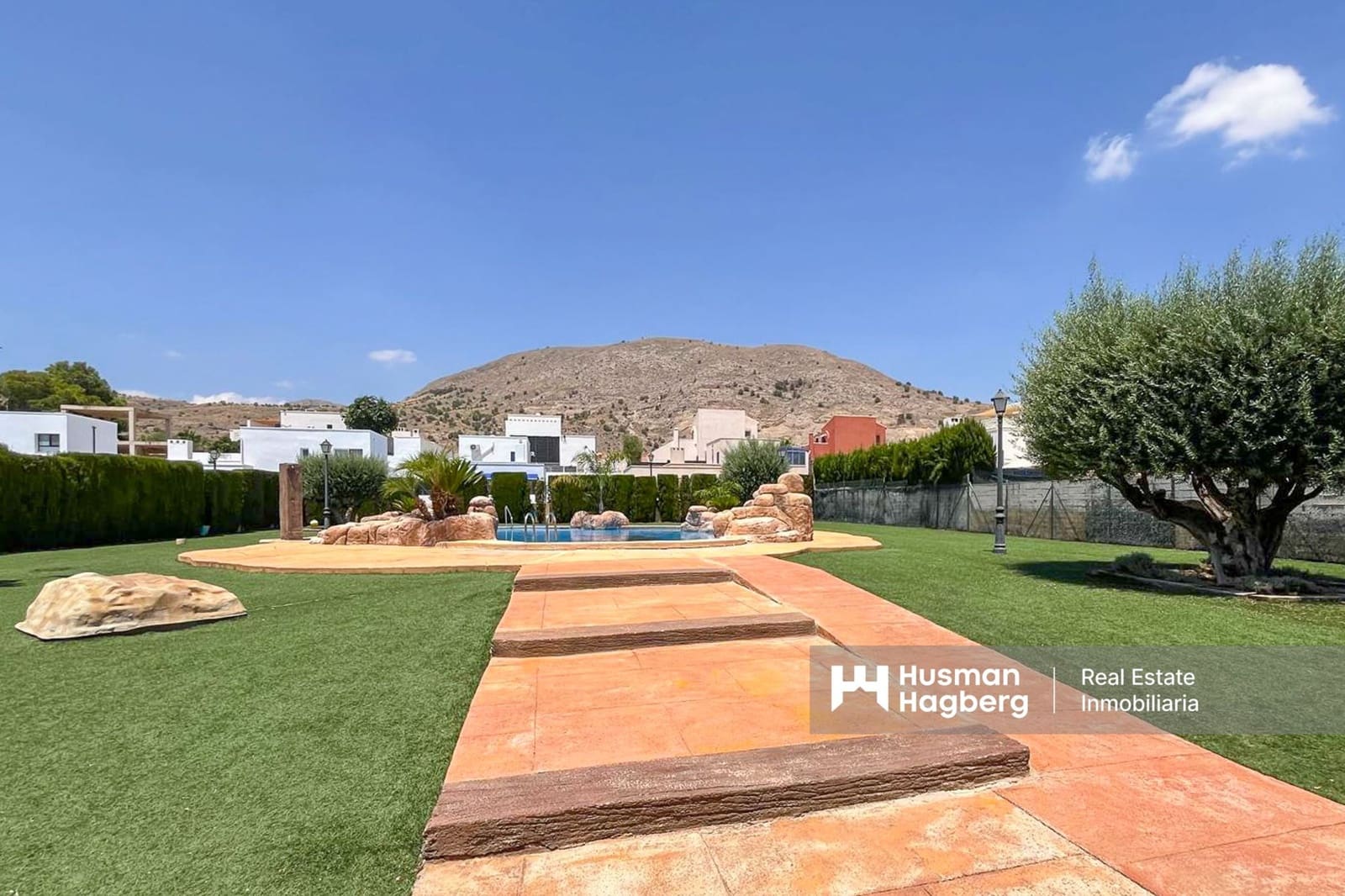 3 bedroom Villa for sale in Fortuna with pool - € 285,000 (Ref: 9419479)