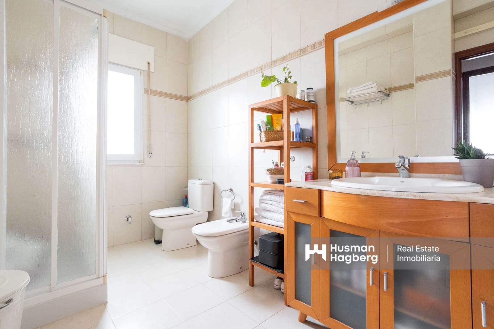 5 bedroom Villa for sale in El Algar with pool - € 269,900 (Ref: 9431934)