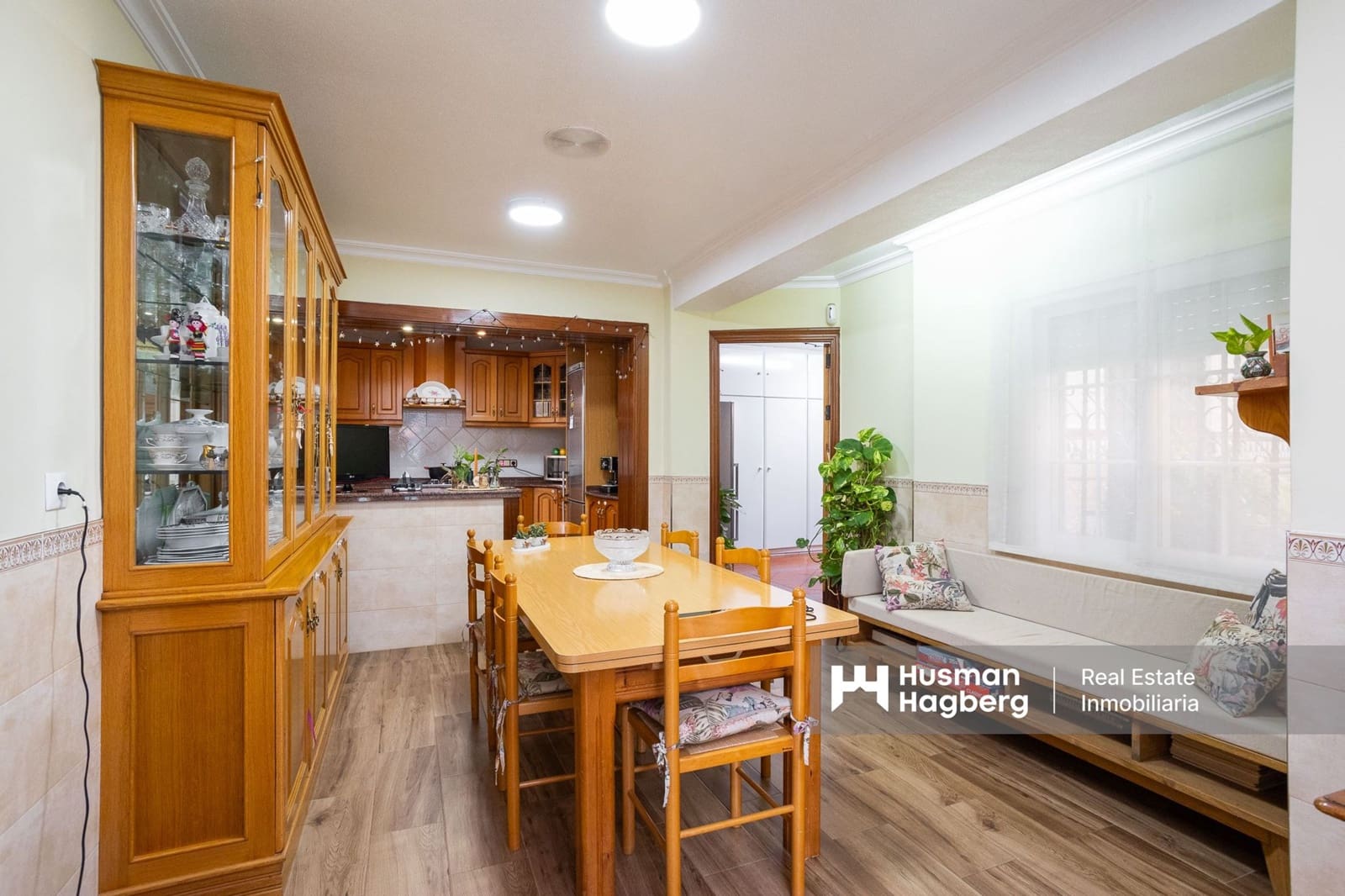 5 bedroom Villa for sale in El Algar with pool - € 269,900 (Ref: 9431934)