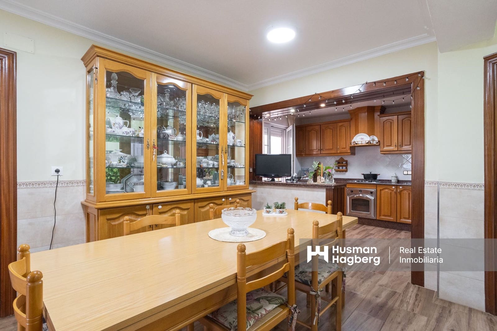 5 bedroom Villa for sale in El Algar with pool - € 269,900 (Ref: 9431934)