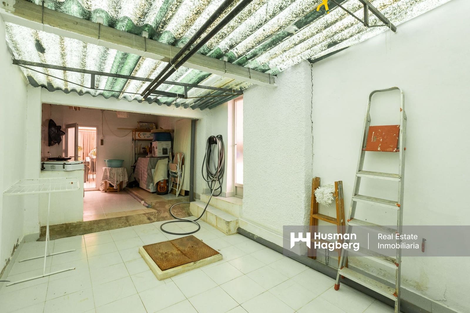 5 bedroom Villa for sale in El Algar with pool - € 269,900 (Ref: 9431934)