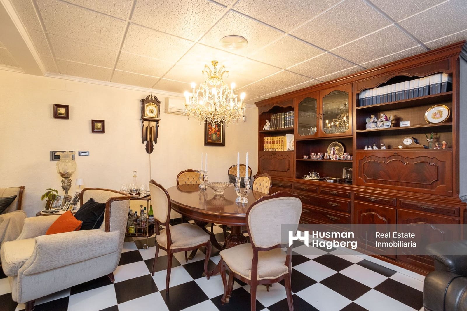 5 bedroom Villa for sale in El Algar with pool - € 269,900 (Ref: 9431934)