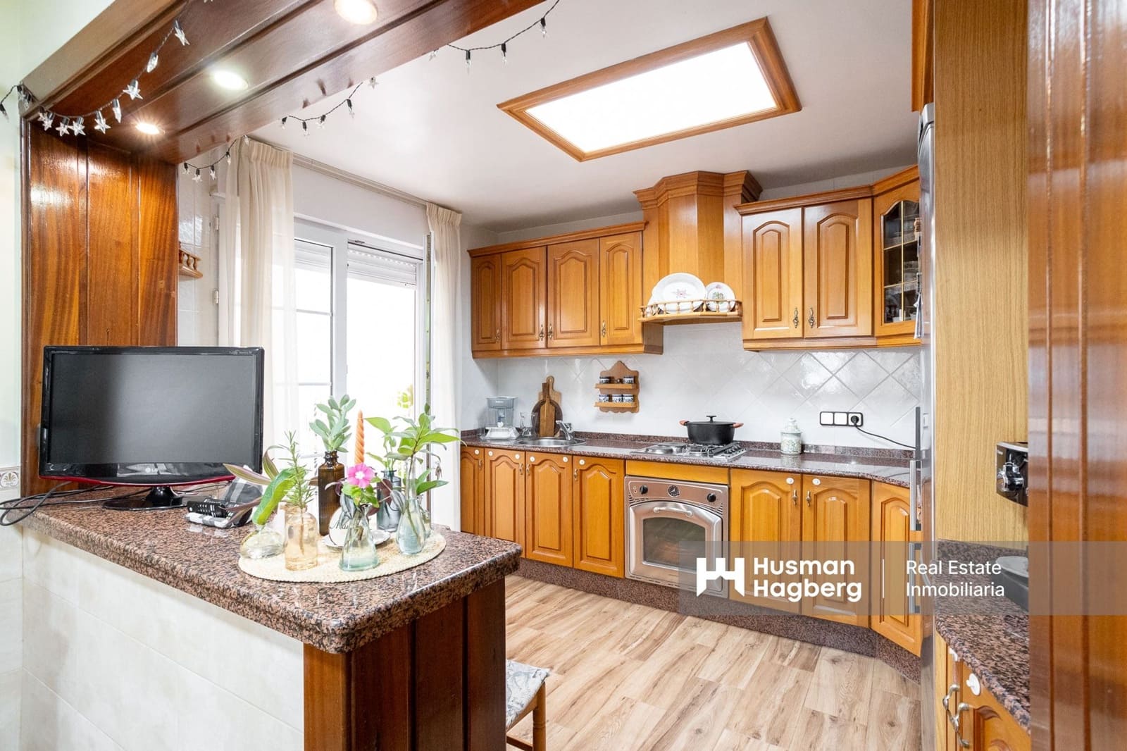 5 bedroom Villa for sale in El Algar with pool - € 269,900 (Ref: 9431934)