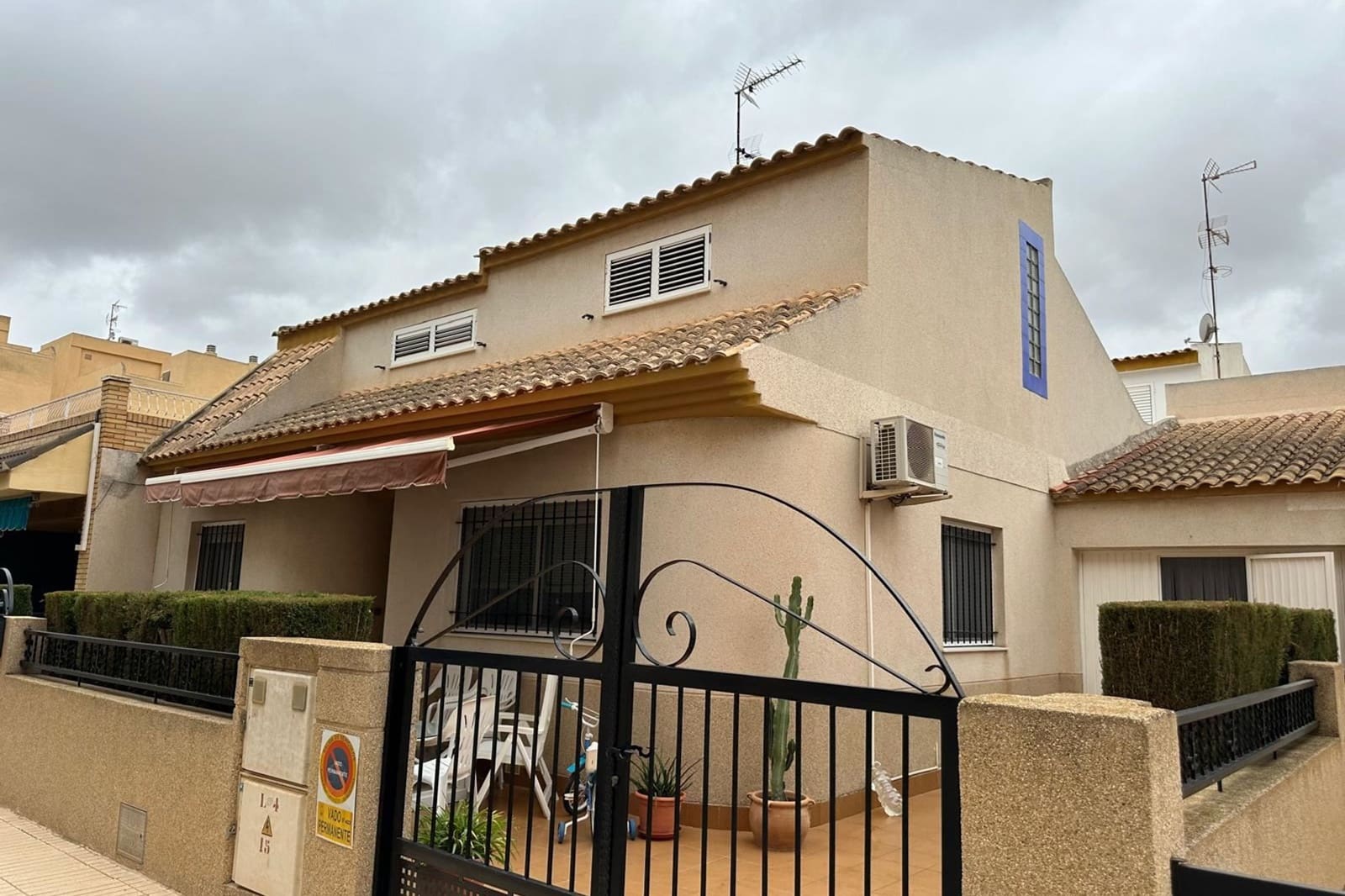 4 quarto Casa em Banda para venda em Los Alcazares - 325 000 € (Ref: 9444947)