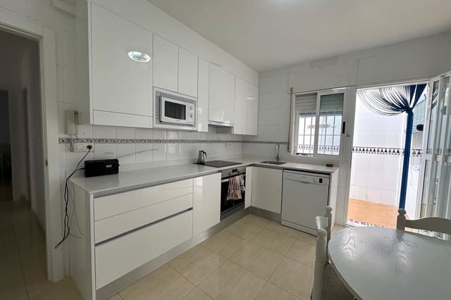 4 quarto Casa em Banda para venda em Centro, Los Alcázares - 325 000 € (Ref: 9444947)