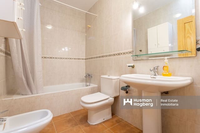 4 bedroom Townhouse for sale in Centro, Los Alcázares - € 209,900 (Ref: 9484973)