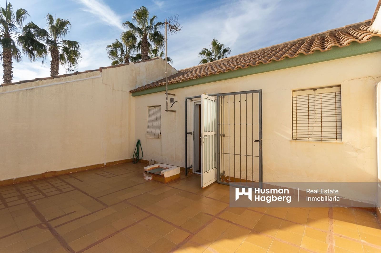 4 bedroom Townhouse for sale in Los Alcazares - € 209,900 (Ref: 9484973)