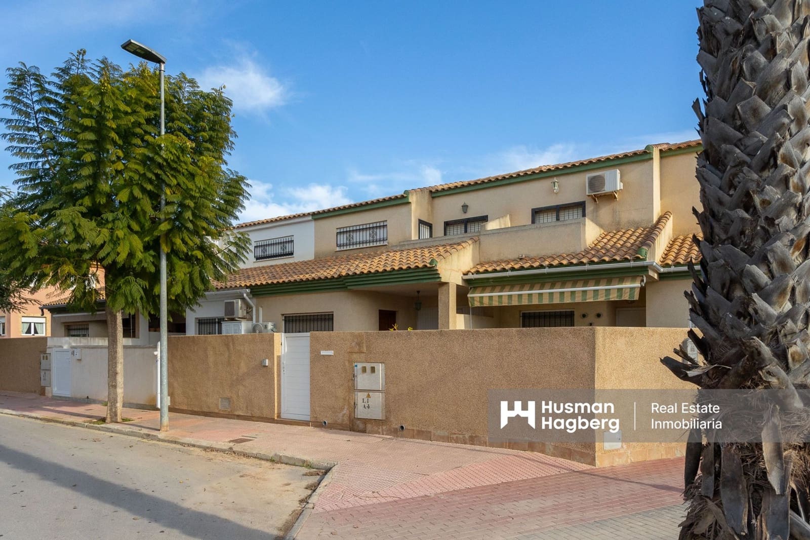 4 bedroom Townhouse for sale in Los Alcazares - € 209,900 (Ref: 9484973)