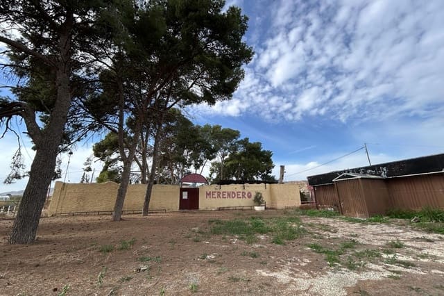 Chalet de 4 habitaciones en Puerto Lumbreras en venta - 735.000 € (Ref: 9505380)