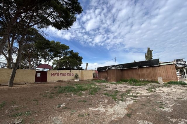 Chalet de 4 habitaciones en Puerto Lumbreras en venta - 735.000 € (Ref: 9505380)