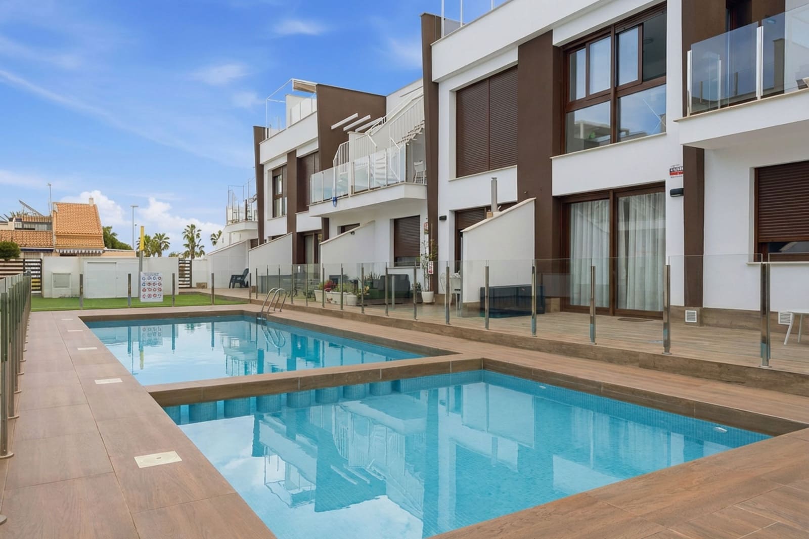 2 soverom Leilighet til salgs i Lo Pagan med svømmebasseng - € 233 000 (Ref: 9525858)