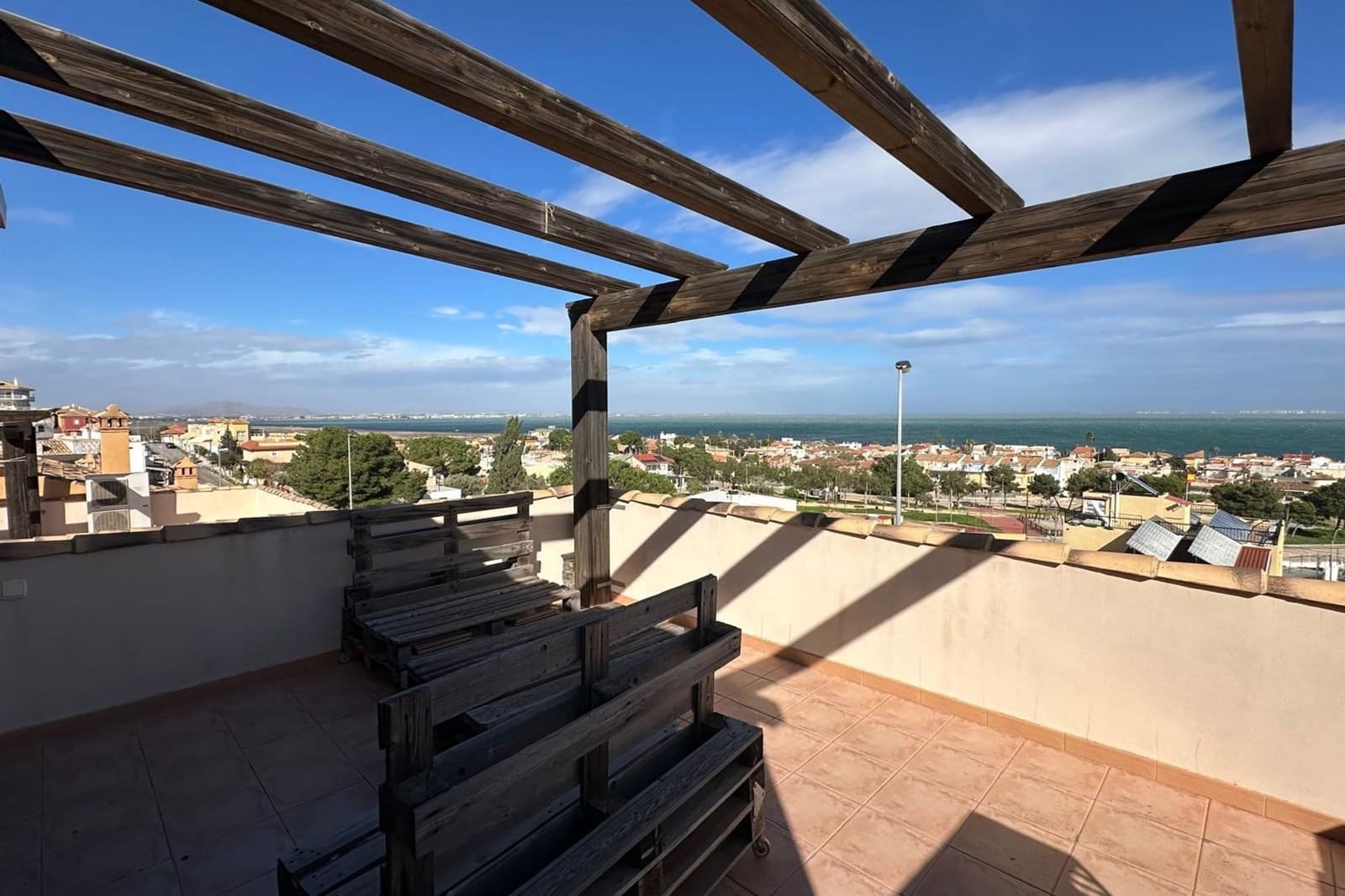 Chalet de 3 habitaciones en El Carmoli en venta con piscina - 425.000 € (Ref: 9544129)