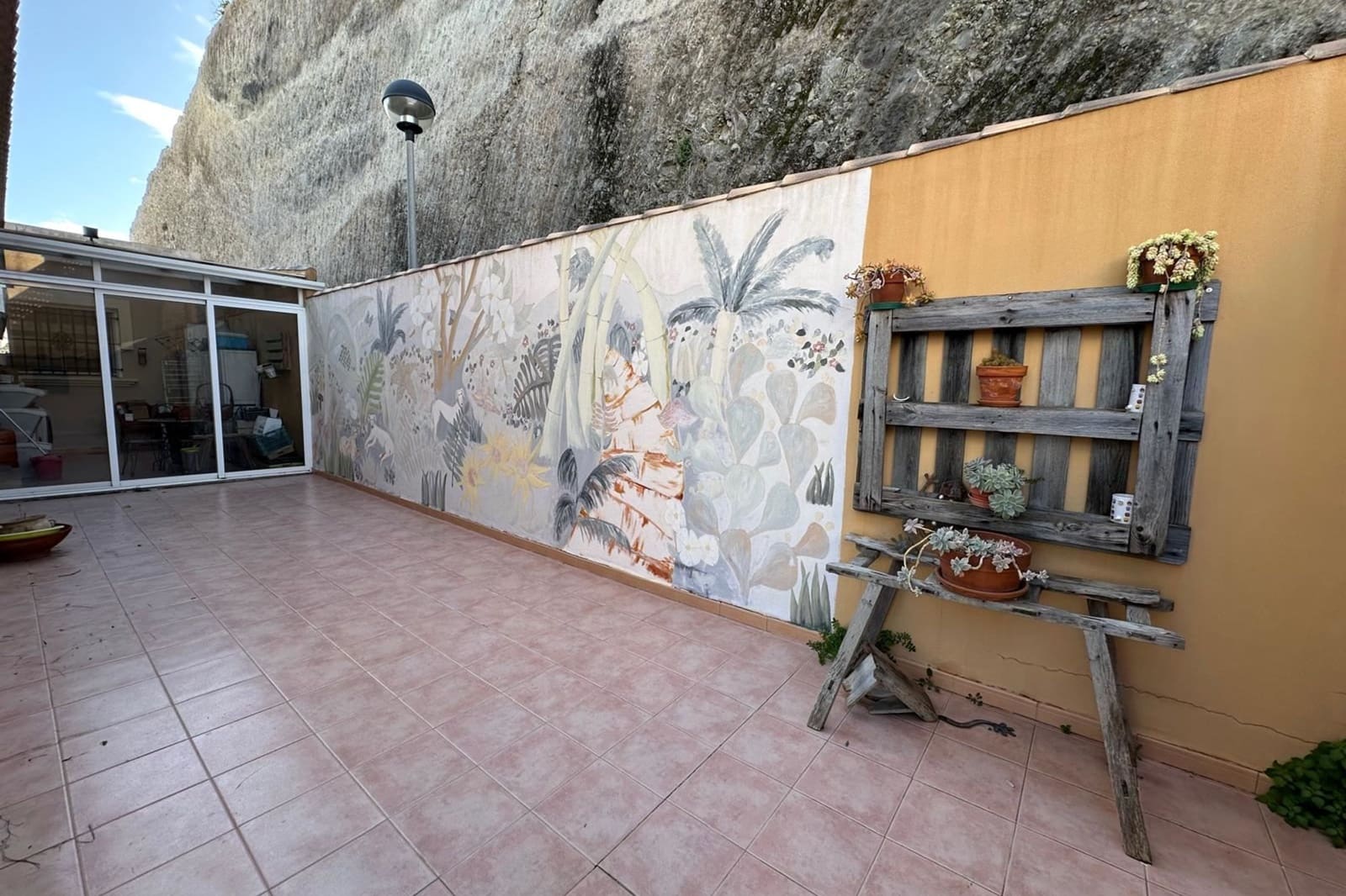 Chalet de 3 habitaciones en El Carmoli en venta con piscina - 425.000 € (Ref: 9544129)