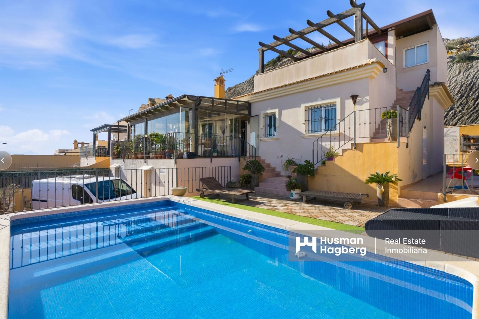 3 quarto Moradia para venda em El Carmoli com piscina - 425 000 € (Ref: 9544129)